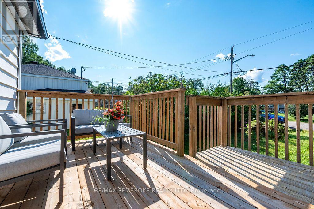 1 New Street, Petawawa, Ontario  K8H 2H4 - Photo 17 - X13676172