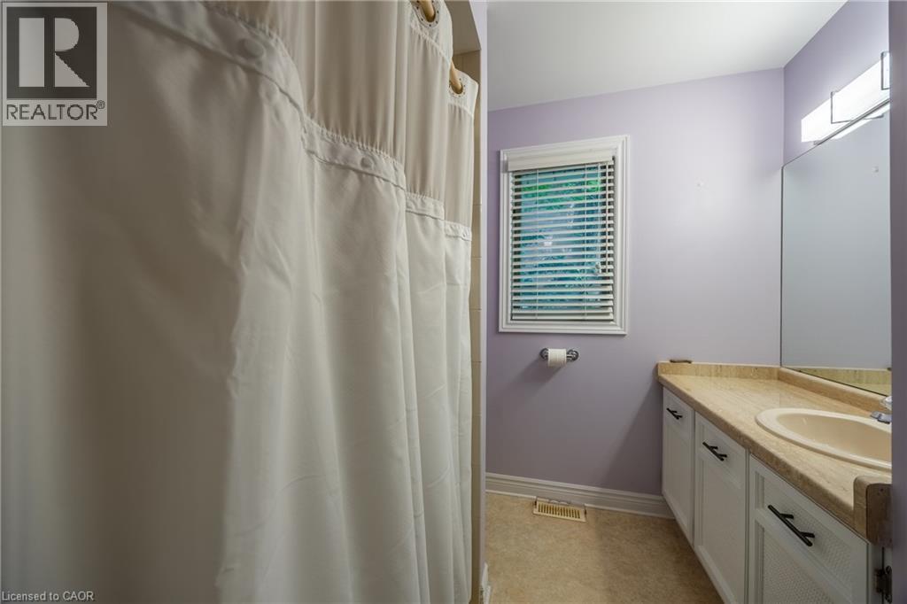 68 Royal Oak Drive, Brantford, Ontario  N3R 7P5 - Photo 24 - 40853462