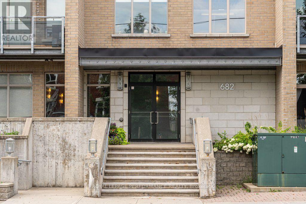 201 - 682 Churchill Avenue, Ottawa, Ontario K1Z 5G5 - Photo 3 - X13676134