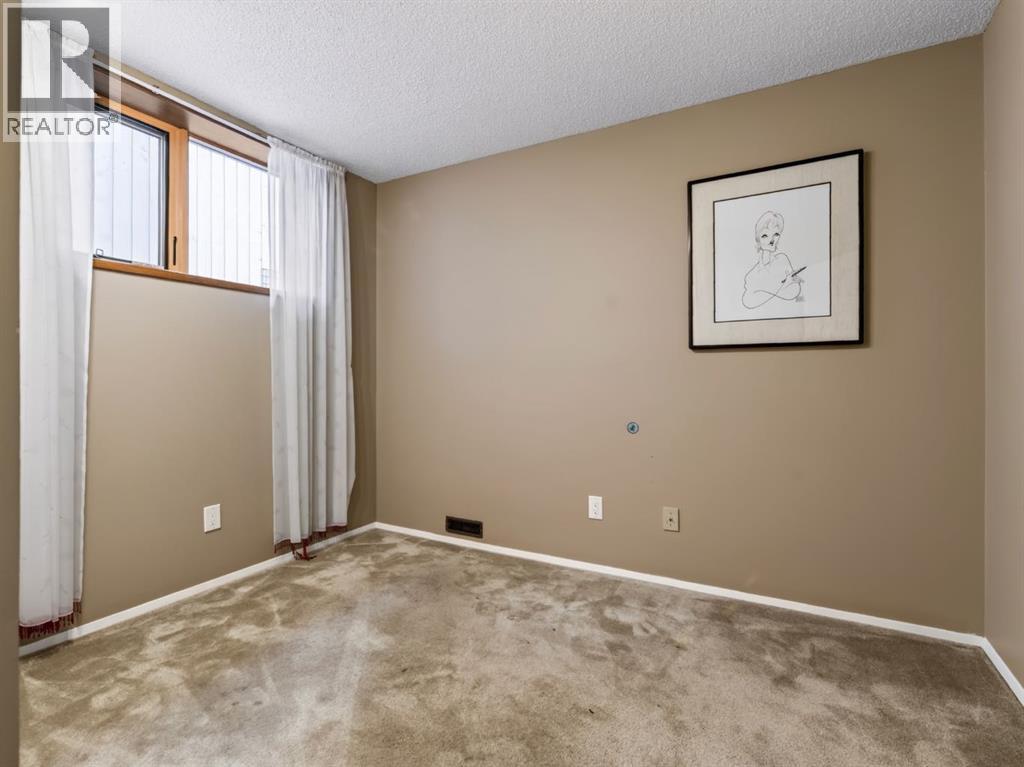 76 Deermoss Crescent Se, Calgary, Alberta  T2J 6P4 - Photo 36 - A2337251