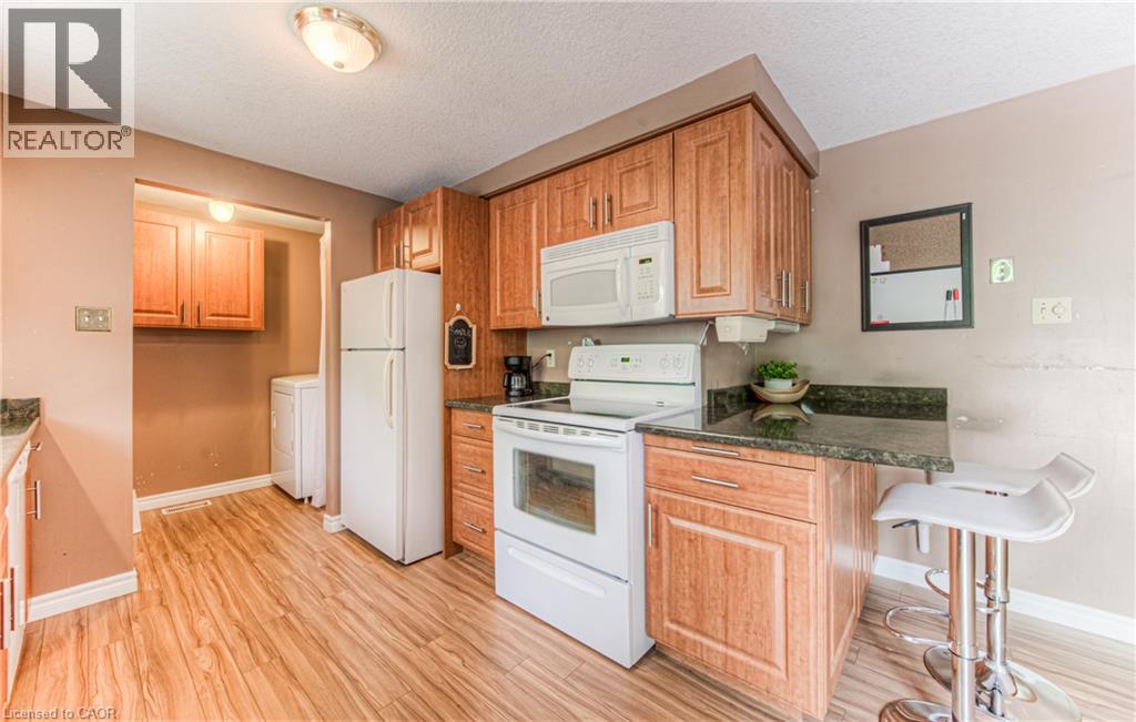 82 Roseneath Crescent, Kitchener, Ontario  N2E 1V9 - Photo 12 - 40854622