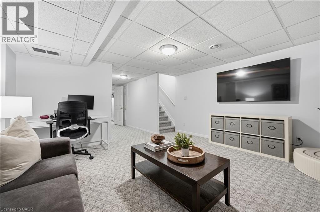 27 Bronte Court, Waterdown, Ontario  L9H 7N2 - Photo 23 - 40854669