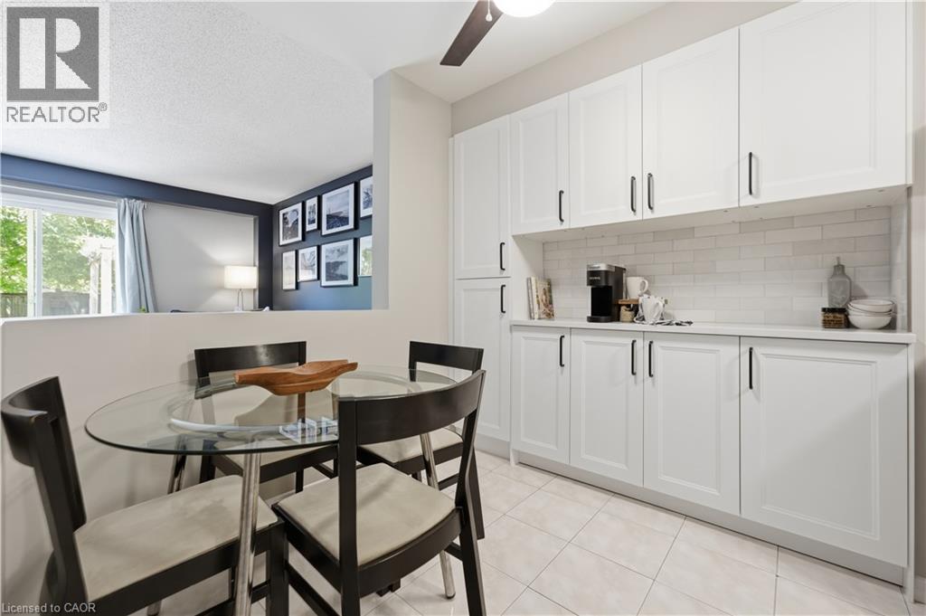 27 Bronte Court, Waterdown, Ontario  L9H 7N2 - Photo 9 - 40854669
