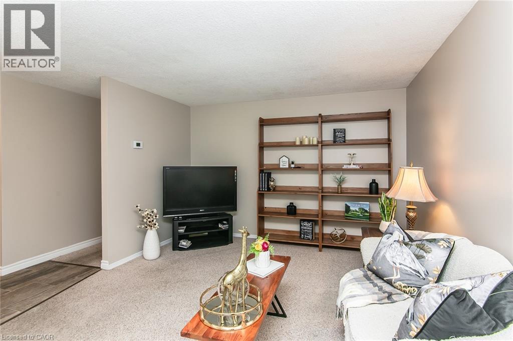 36 Amos Avenue, Waterloo, Ontario  N2L 5G3 - Photo 11 - 40855037