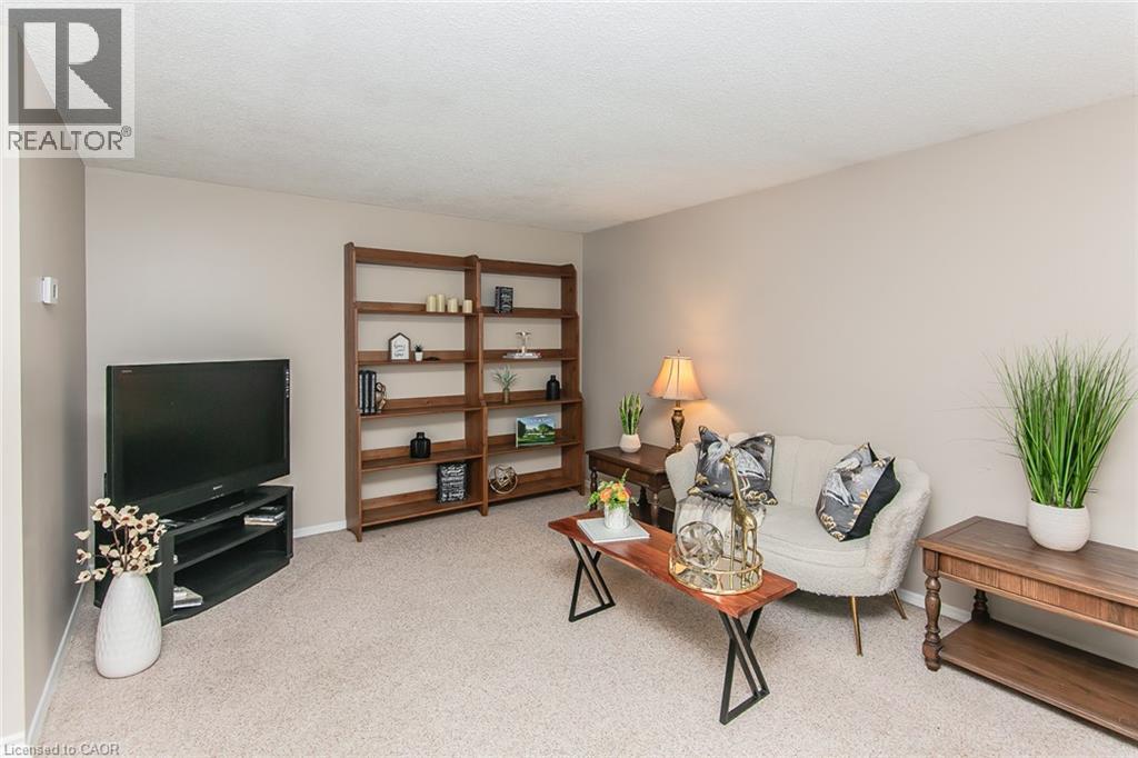 36 Amos Avenue, Waterloo, Ontario  N2L 5G3 - Photo 10 - 40855037