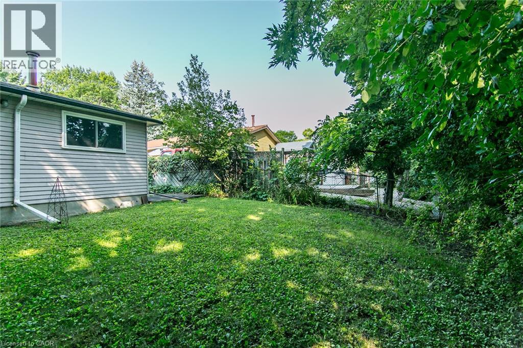 36 Amos Avenue, Waterloo, Ontario  N2L 5G3 - Photo 44 - 40855037