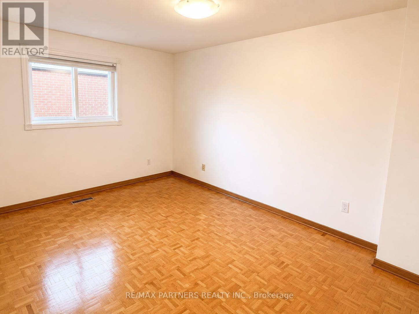 2 Glenhurst Road, Richmond Hill (Doncrest), Ontario  L4B 2C9 - Photo 10 - N13676154