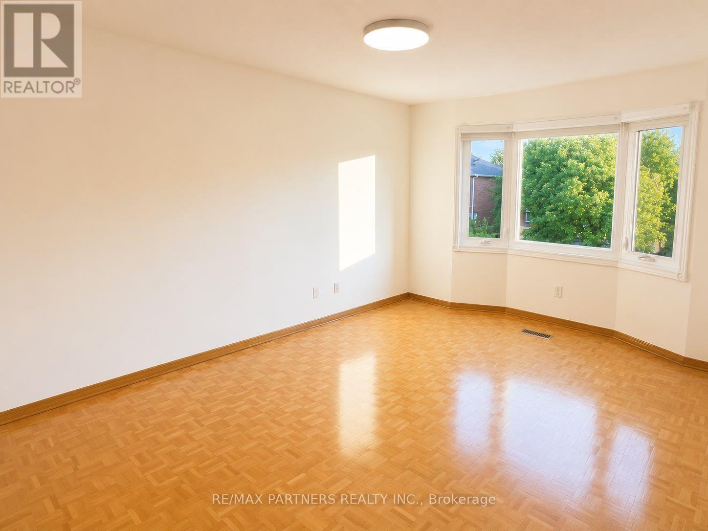 2 Glenhurst Road, Richmond Hill (Doncrest), Ontario  L4B 2C9 - Photo 12 - N13676154
