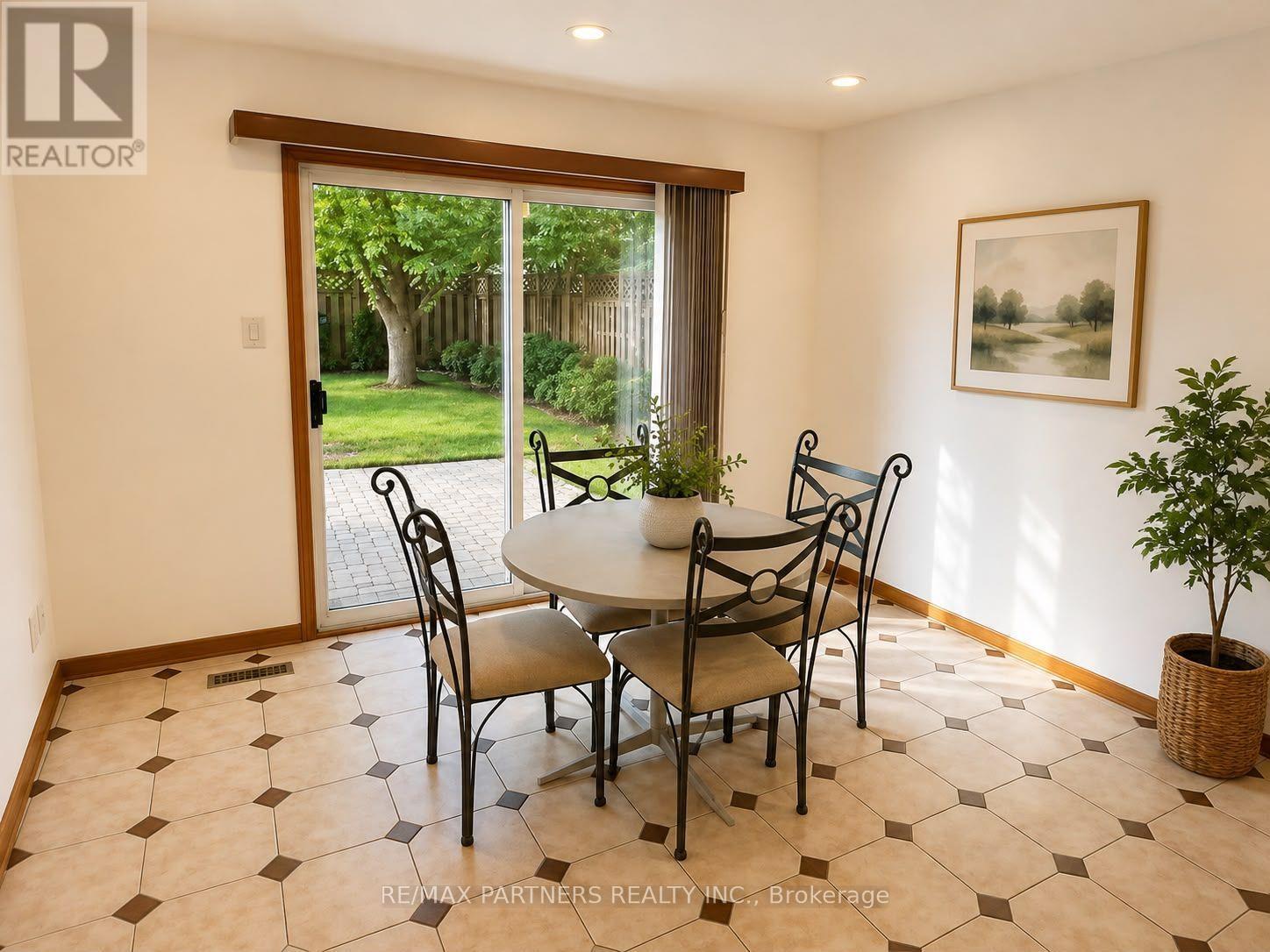 2 Glenhurst Road, Richmond Hill (Doncrest), Ontario  L4B 2C9 - Photo 16 - N13676154