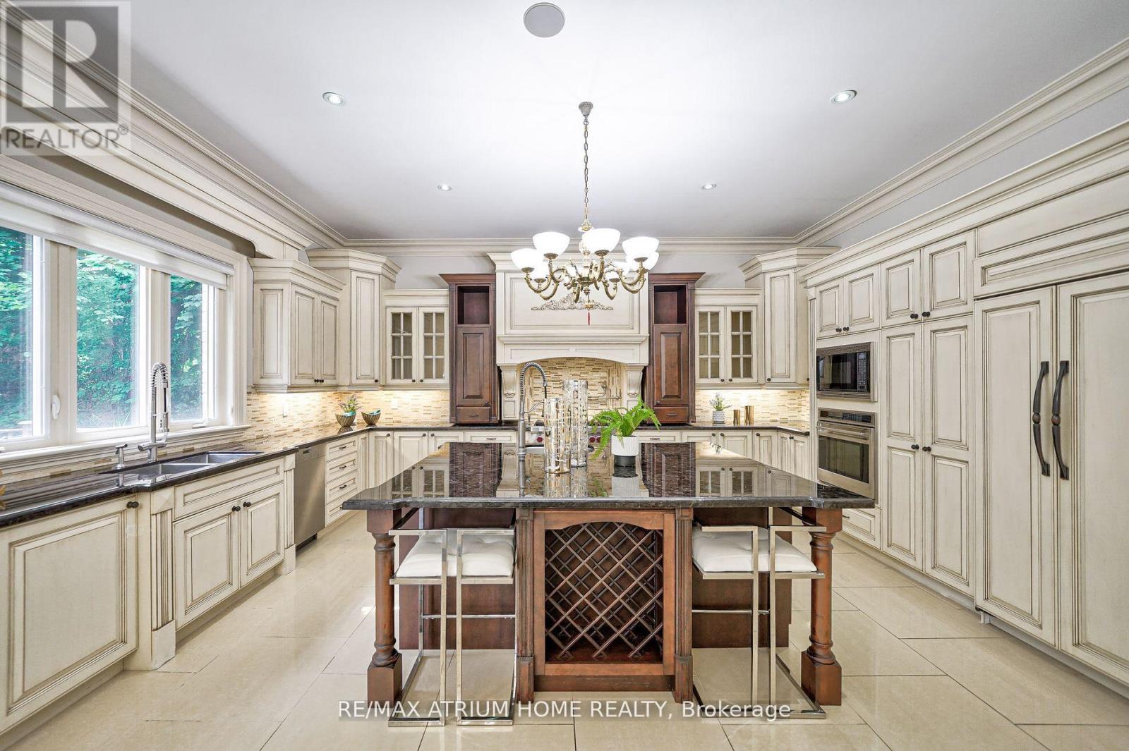 18 Heathcote Avenue, Toronto, Ontario  M2L 1Y7 - Photo 13 - C13674474