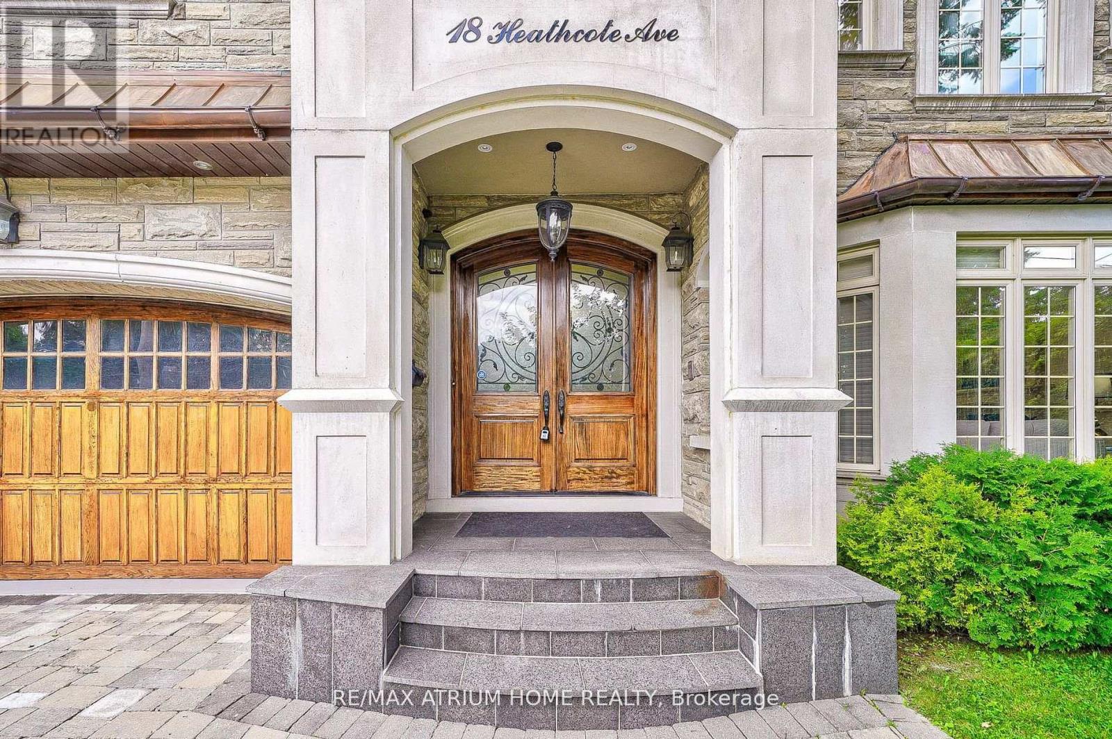18 Heathcote Avenue, Toronto, Ontario  M2L 1Y7 - Photo 36 - C13674474