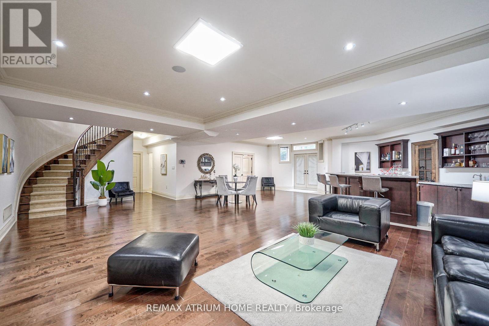 18 Heathcote Avenue, Toronto, Ontario  M2L 1Y7 - Photo 33 - C13674474