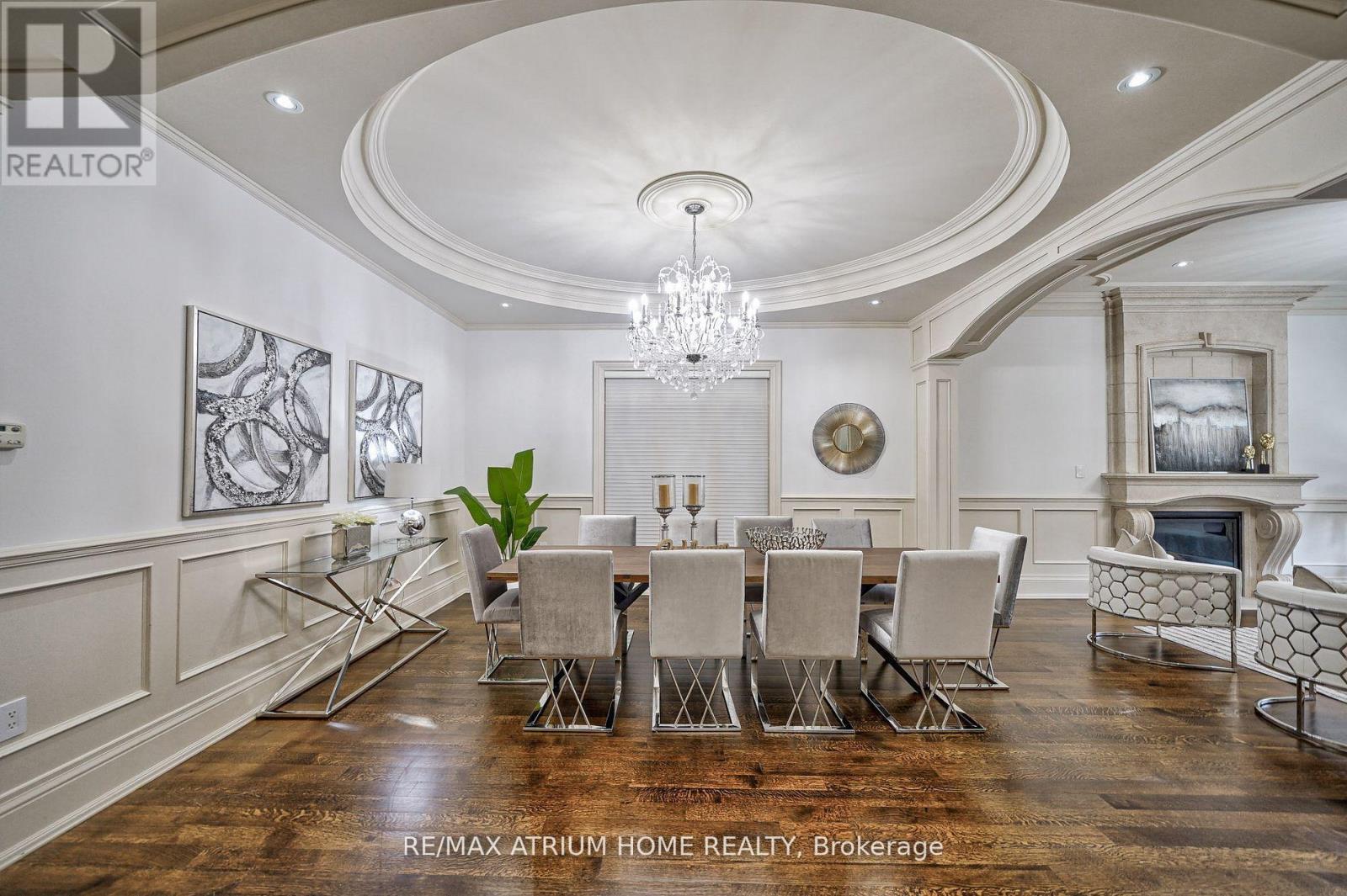 18 Heathcote Avenue, Toronto, Ontario  M2L 1Y7 - Photo 8 - C13674474