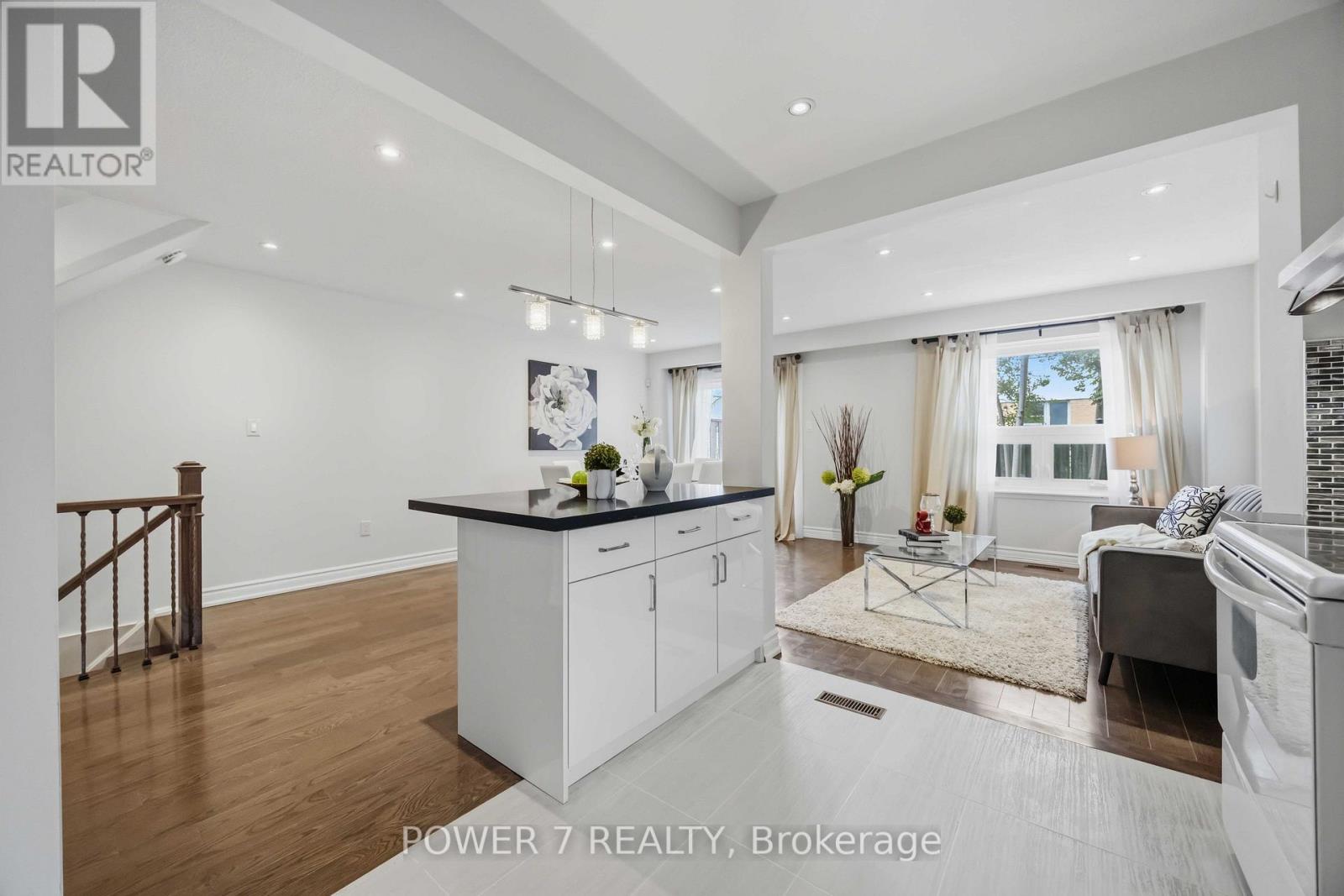 139 Carolbreen Square, Toronto, Ontario  M1V 1J1 - Photo 15 - E13667714