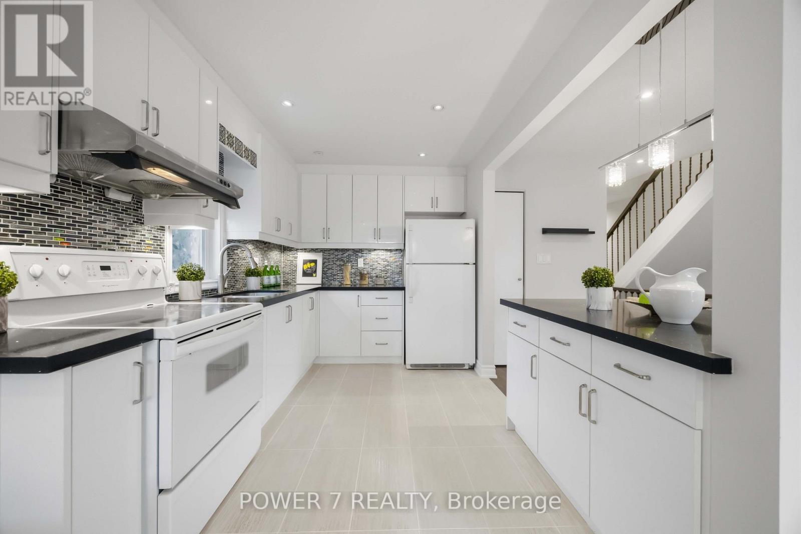 139 Carolbreen Square, Toronto, Ontario  M1V 1J1 - Photo 16 - E13667714