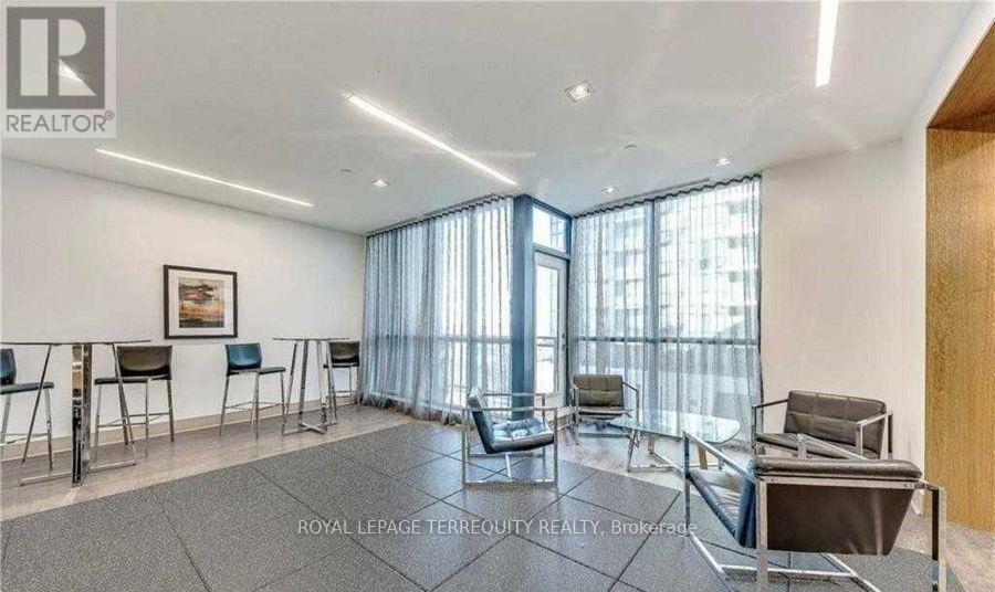 2307 - 75 Eglinton Avenue W, Mississauga, Ontario  L5R 0E5 - Photo 14 - W13652214