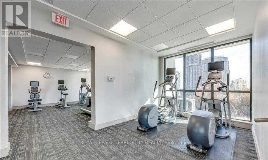 2307 - 75 Eglinton Avenue W, Mississauga, Ontario  L5R 0E5 - Photo 17 - W13652214