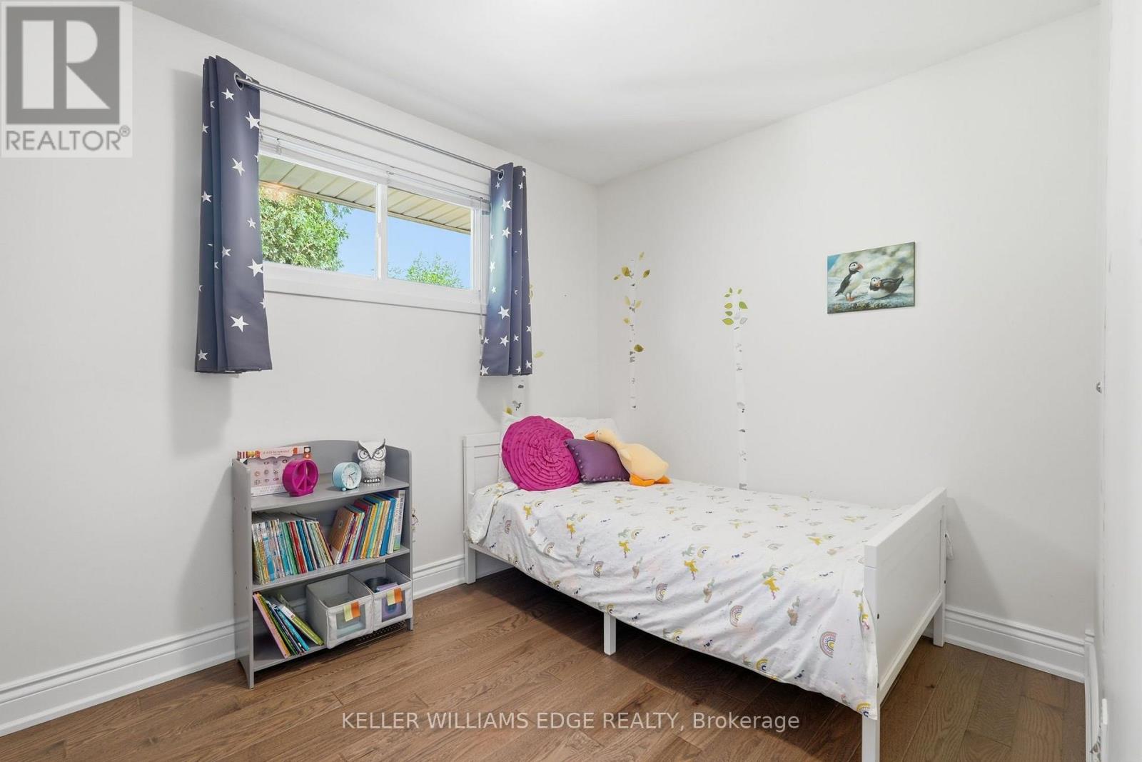 596 Louise Drive, Burlington, Ontario  L7L 2T9 - Photo 25 - W13676022