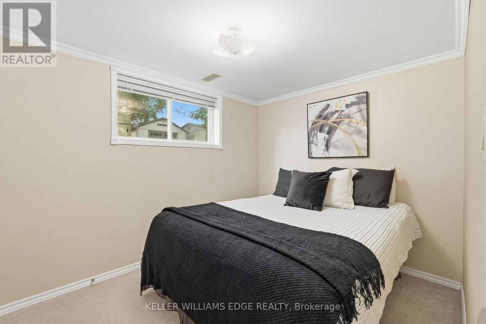596 Louise Drive, Burlington, Ontario  L7L 2T9 - Photo 40 - W13676022