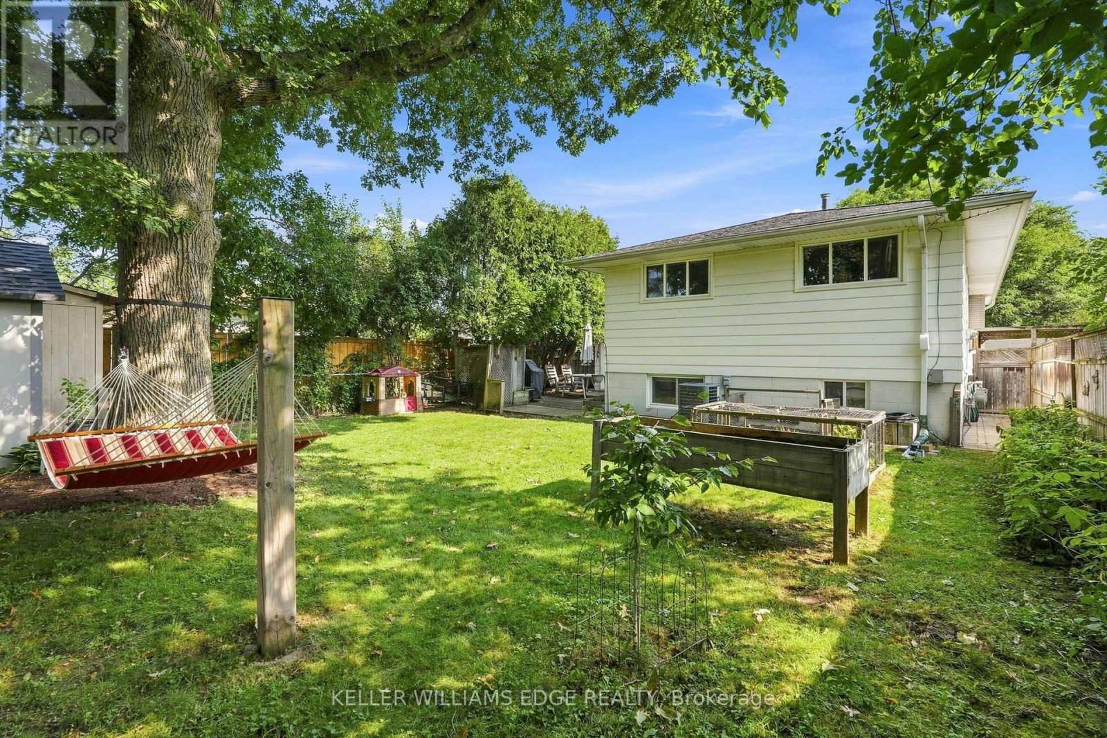 596 Louise Drive, Burlington, Ontario  L7L 2T9 - Photo 48 - W13676022