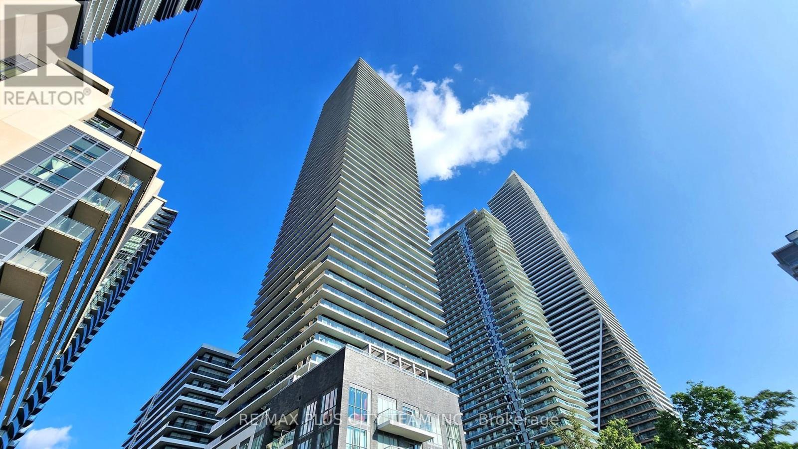 205 - 70 ANNIE CRAIG DRIVE W, Toronto, Ontario