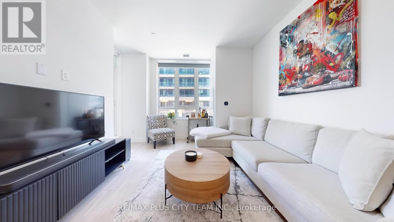 205 - 70 Annie Craig Drive W, Toronto, Ontario M8V 0G2 - Photo 2 - W13676070