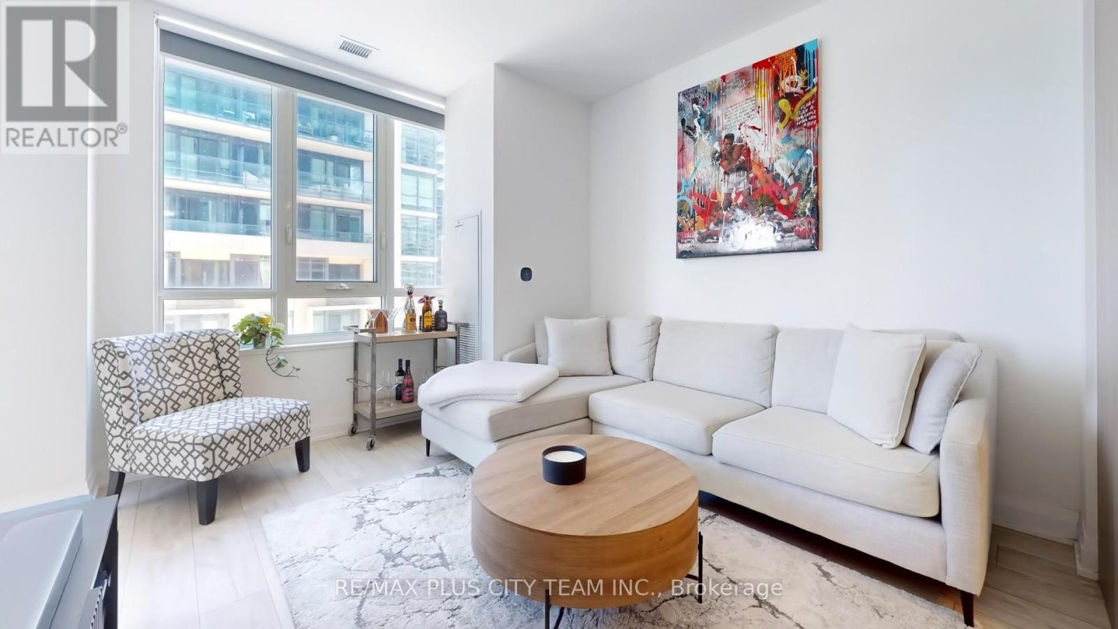 205 - 70 Annie Craig Drive W, Toronto, Ontario M8V 0G2 - Photo 4 - W13676070