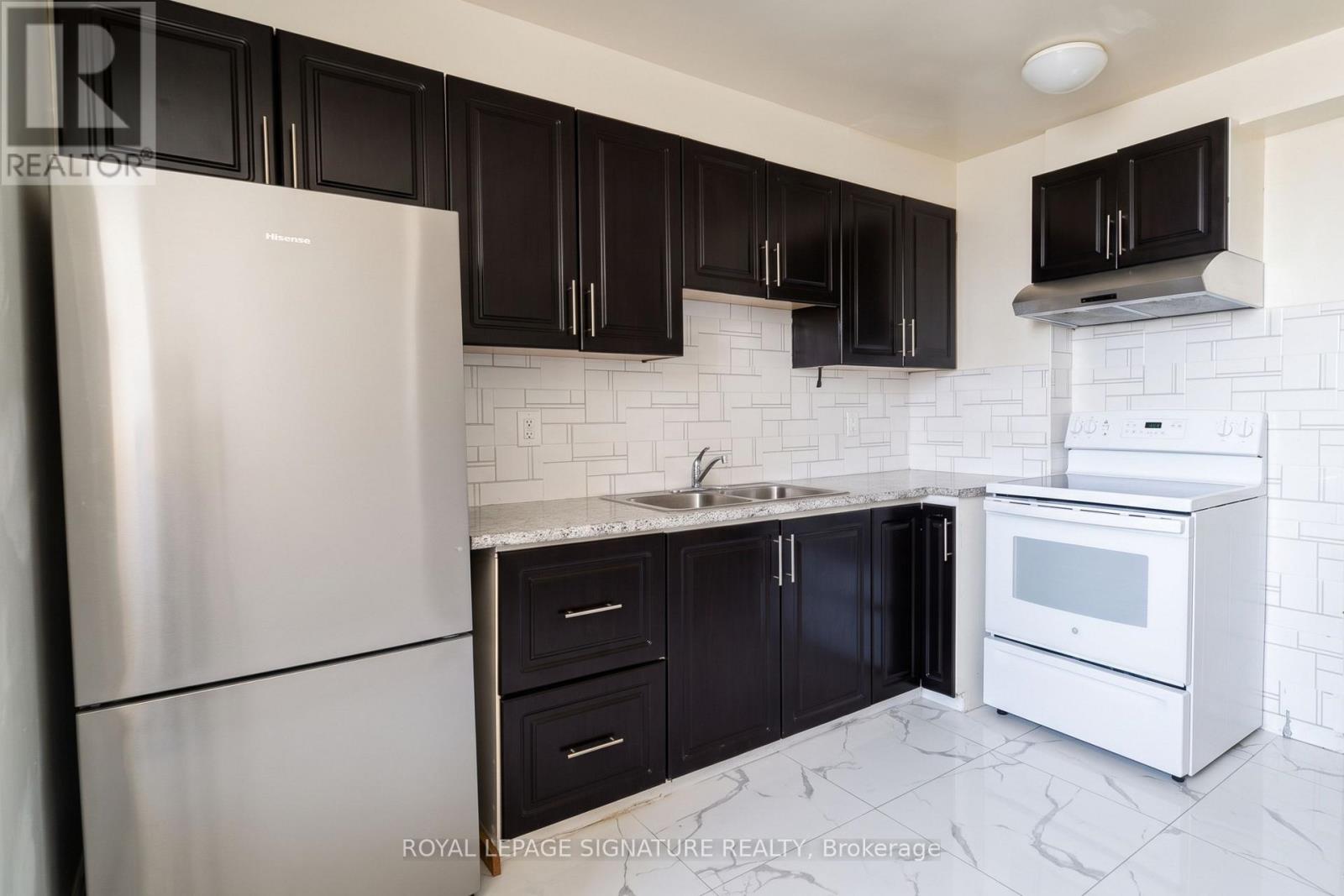 1008 - 340 Dixon Road, Toronto, Ontario  M9R 1T1 - Photo 4 - W13676074