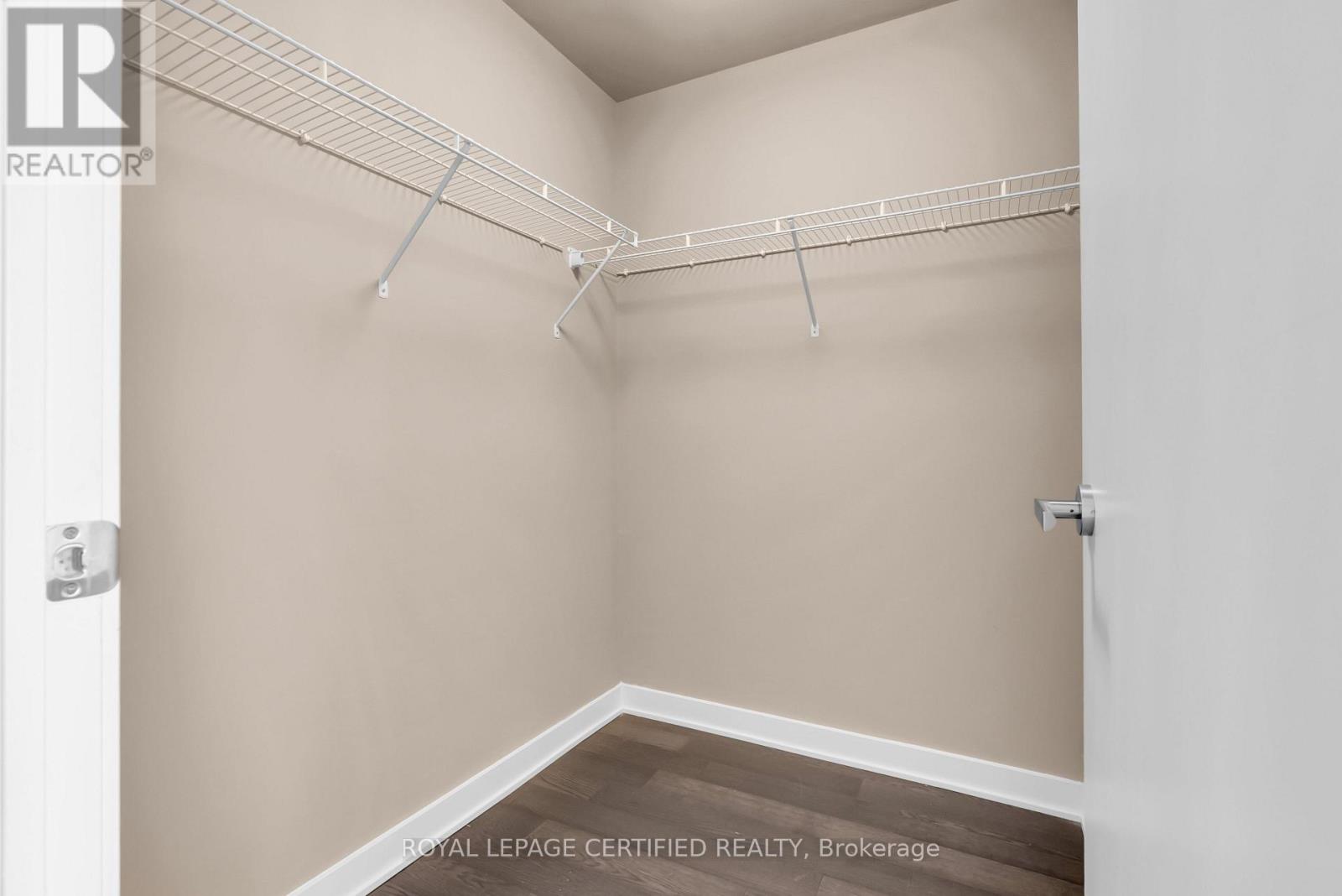 5907 - 3900 Confederation Parkway, Mississauga, Ontario  L5B 0M3 - Photo 24 - W13676114