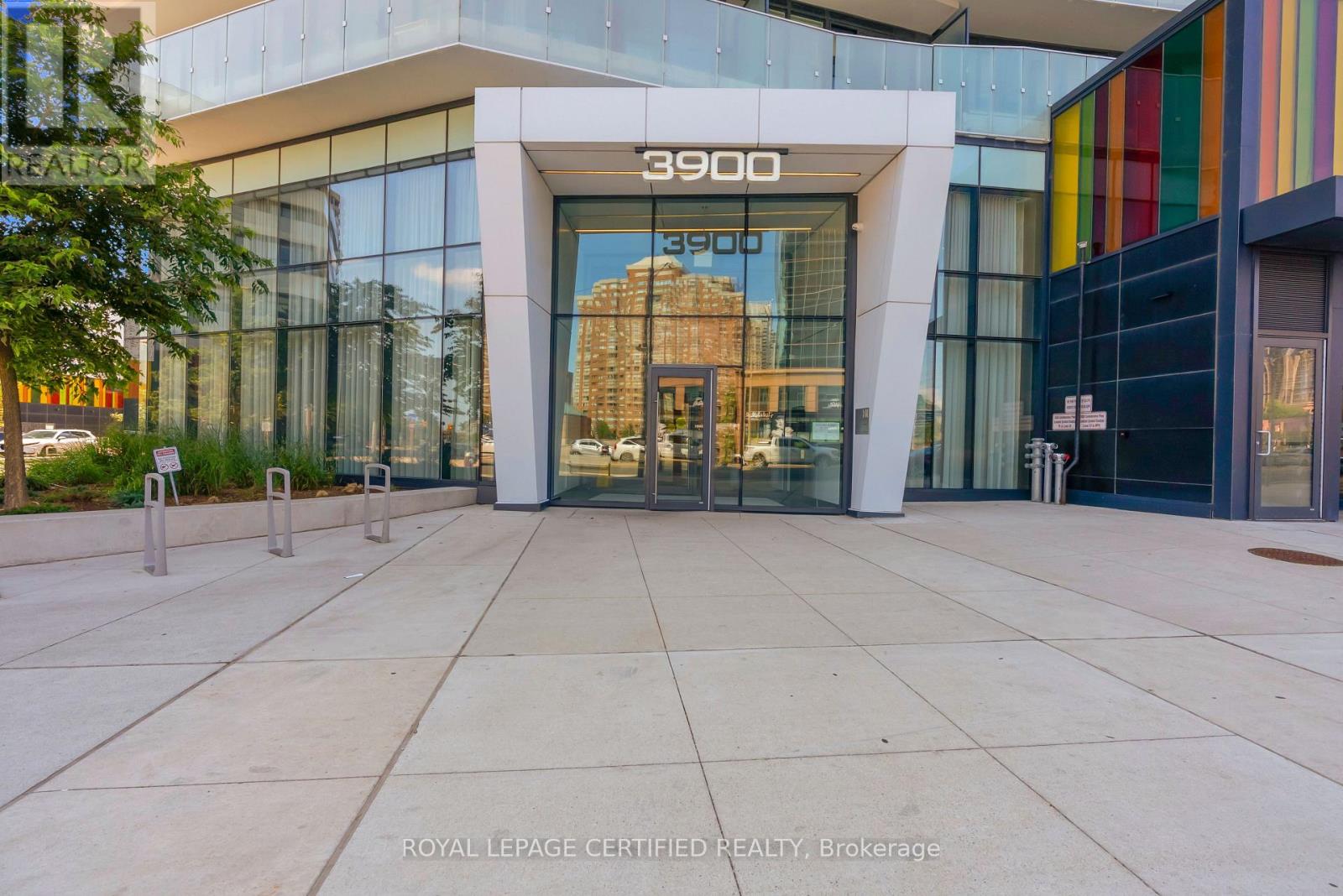 5907 - 3900 Confederation Parkway, Mississauga, Ontario  L5B 0M3 - Photo 3 - W13676114