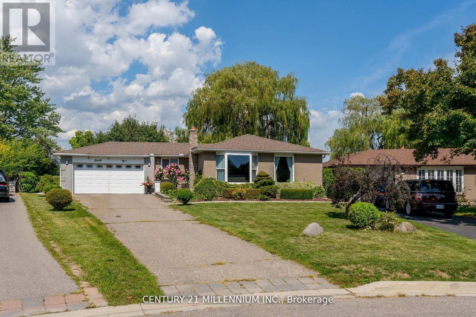 20 DUNBLAINE CRESCENT, Brampton, Ontario