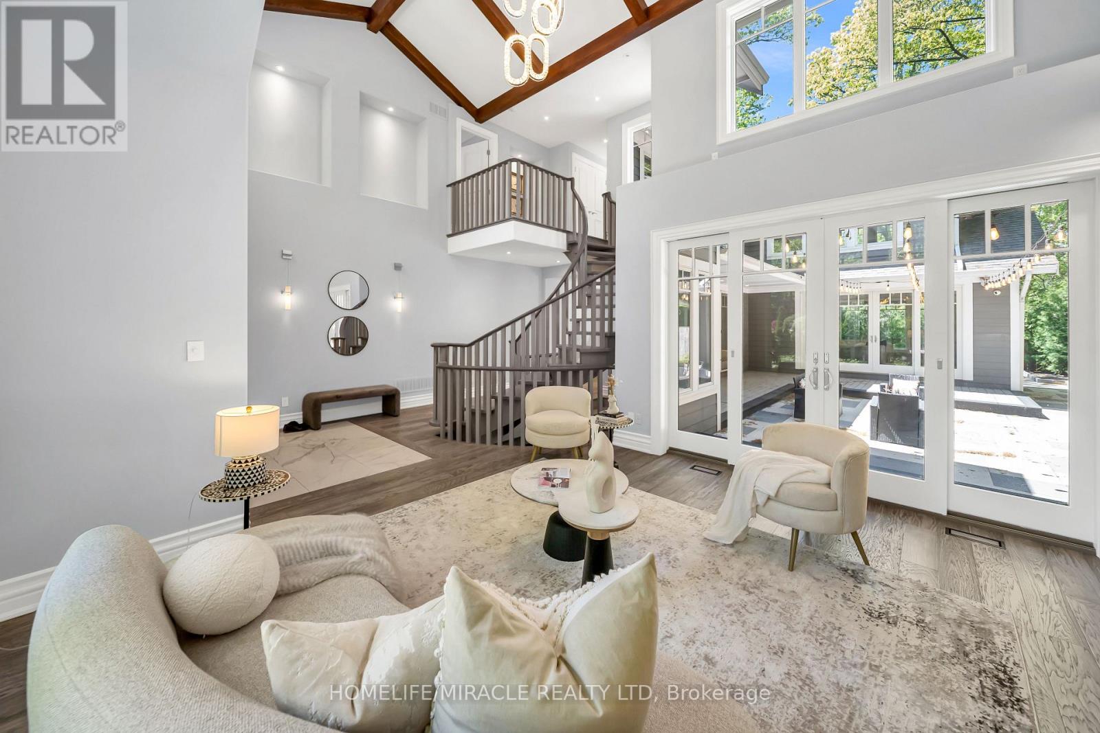 271 Oakhill Road, Mississauga, Ontario  L5G 2P8 - Photo 10 - W13676170