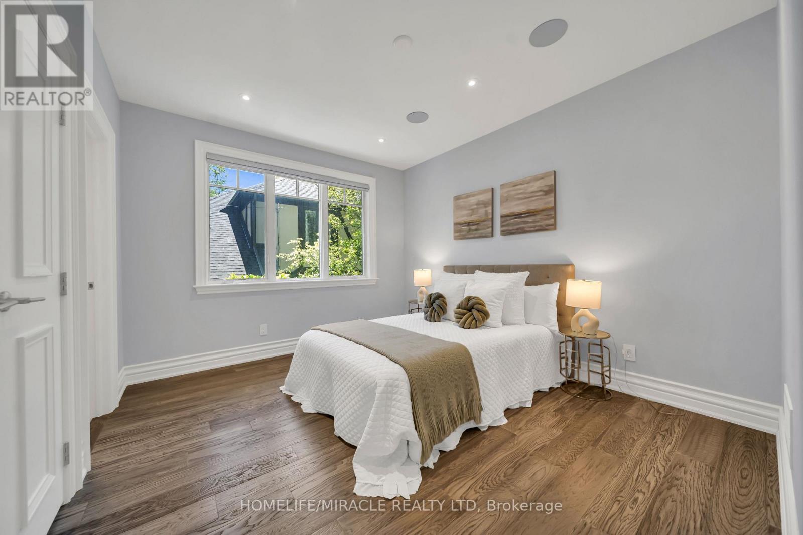 271 Oakhill Road, Mississauga, Ontario  L5G 2P8 - Photo 12 - W13676170