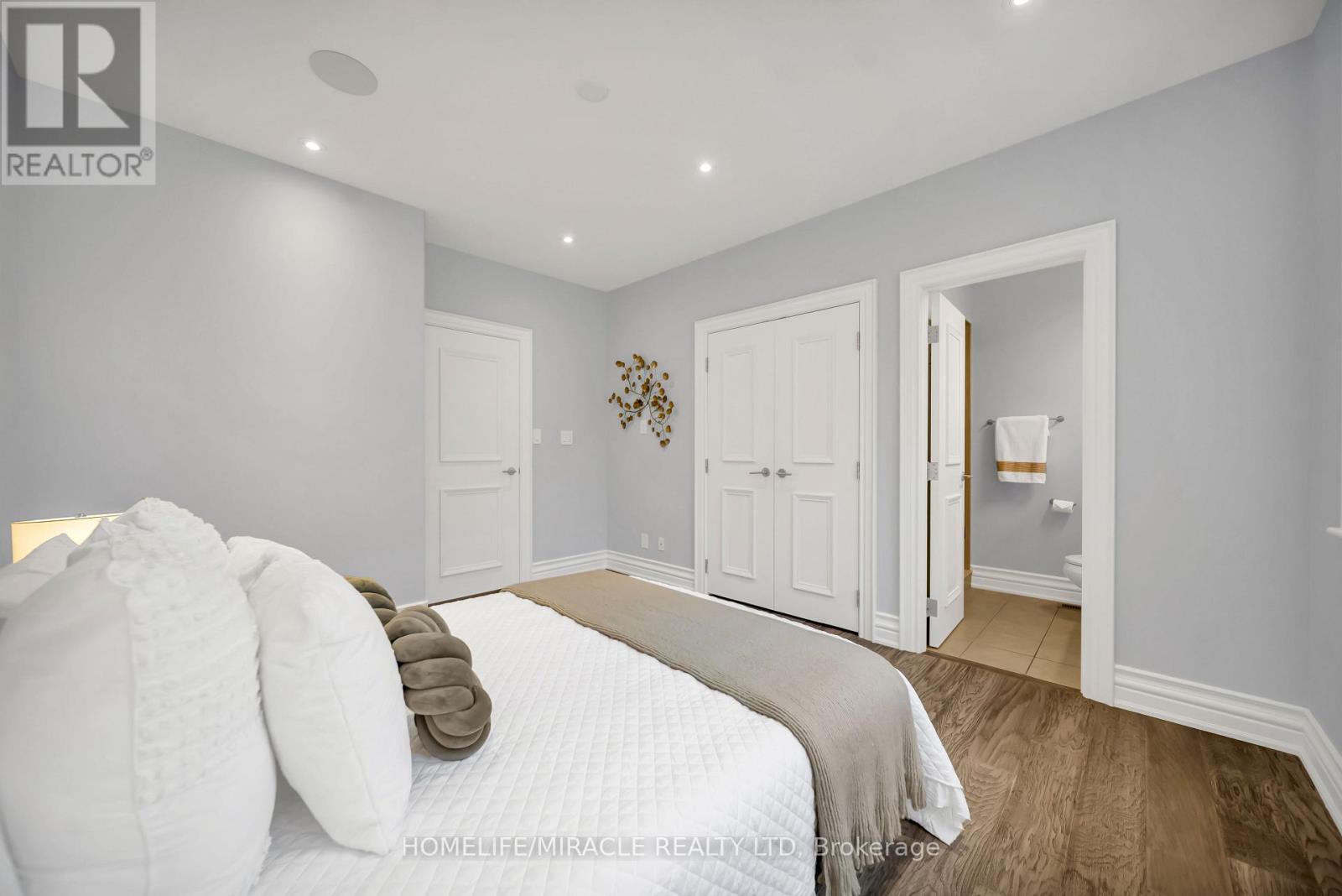 271 Oakhill Road, Mississauga, Ontario  L5G 2P8 - Photo 13 - W13676170