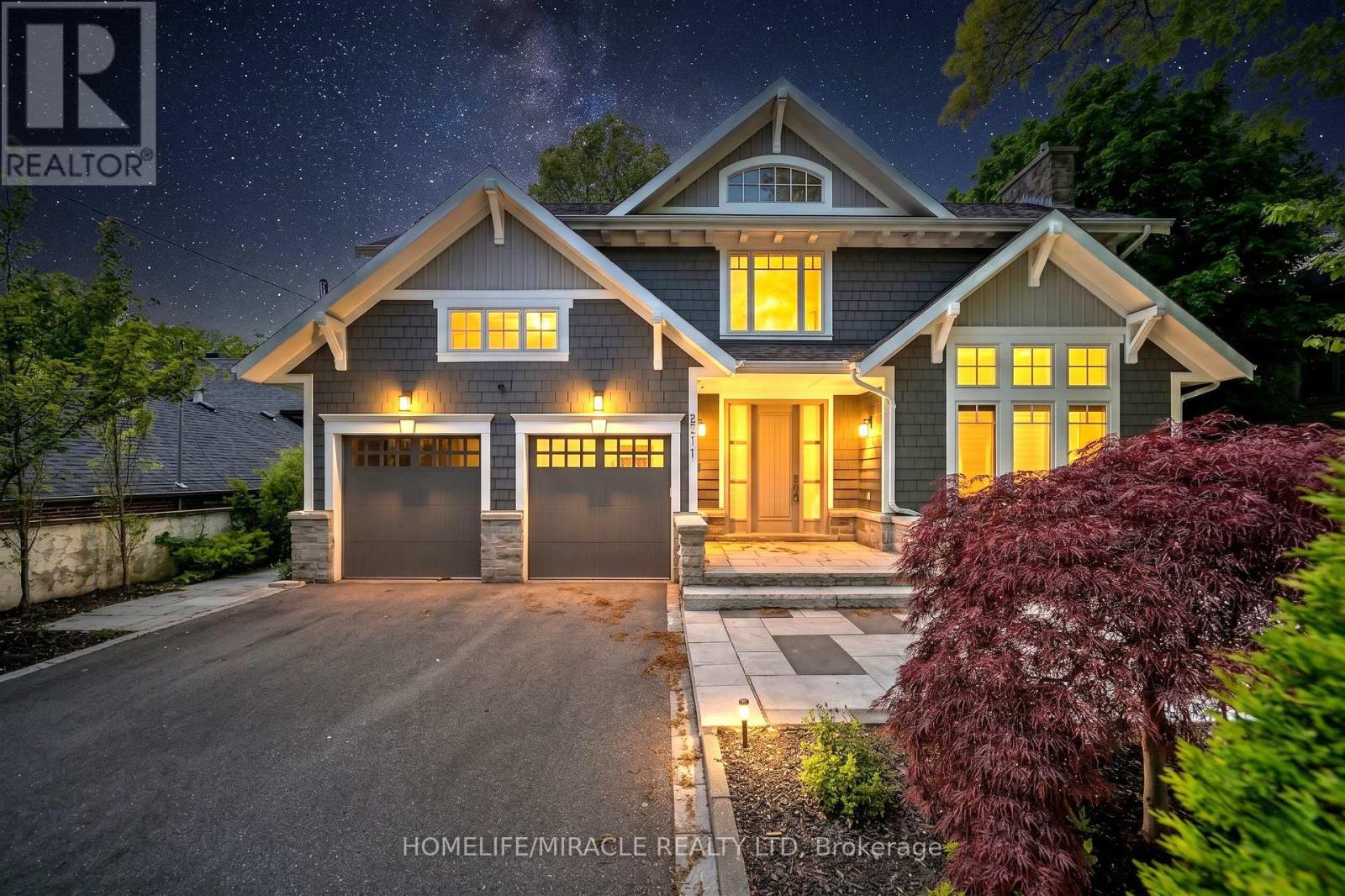 271 Oakhill Road, Mississauga, Ontario  L5G 2P8 - Photo 2 - W13676170