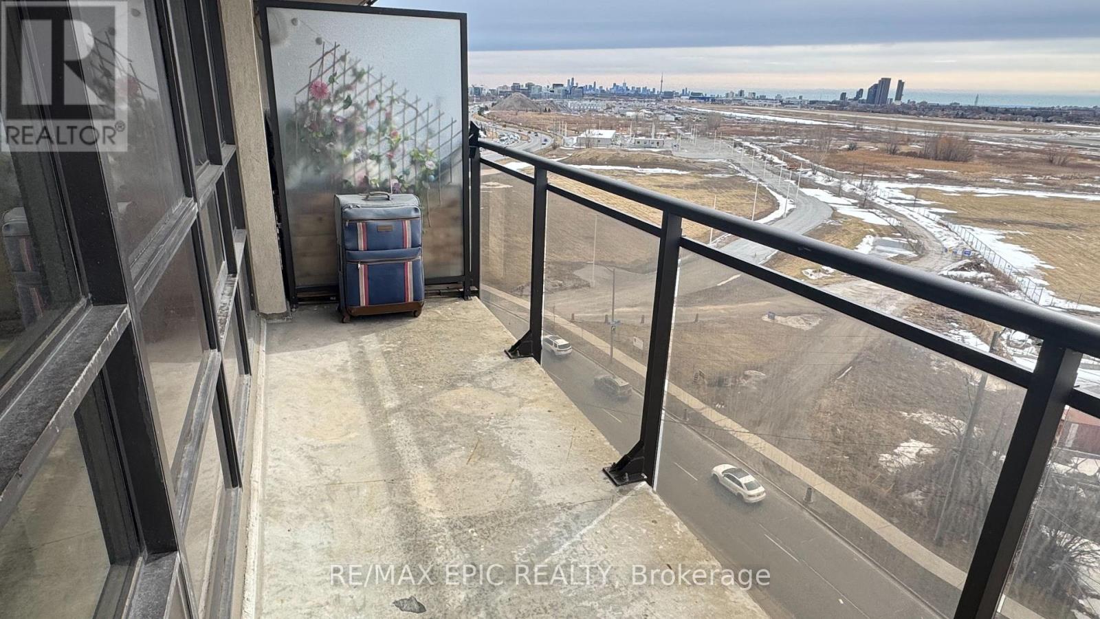 1012 - 1070 Sheppard Avenue W, Toronto, Ontario  M3J 0G8 - Photo 9 - W13676200