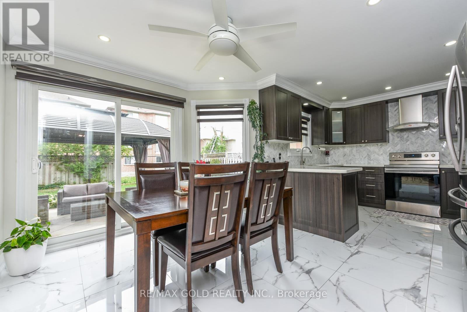 72 Rainforest Drive, Brampton, Ontario  L6R 1B1 - Photo 14 - W13676220