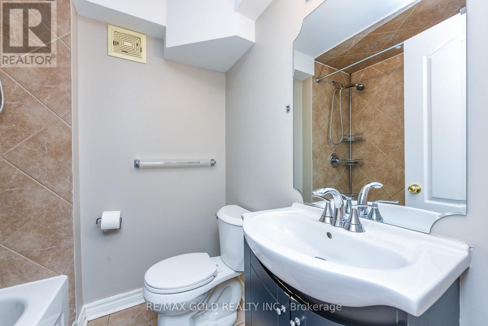 72 Rainforest Drive, Brampton, Ontario  L6R 1B1 - Photo 42 - W13676220