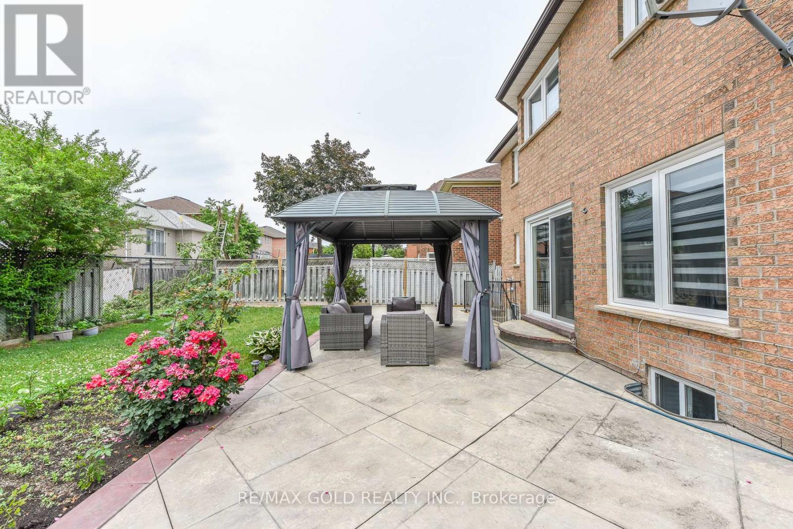 72 Rainforest Drive, Brampton, Ontario  L6R 1B1 - Photo 47 - W13676220