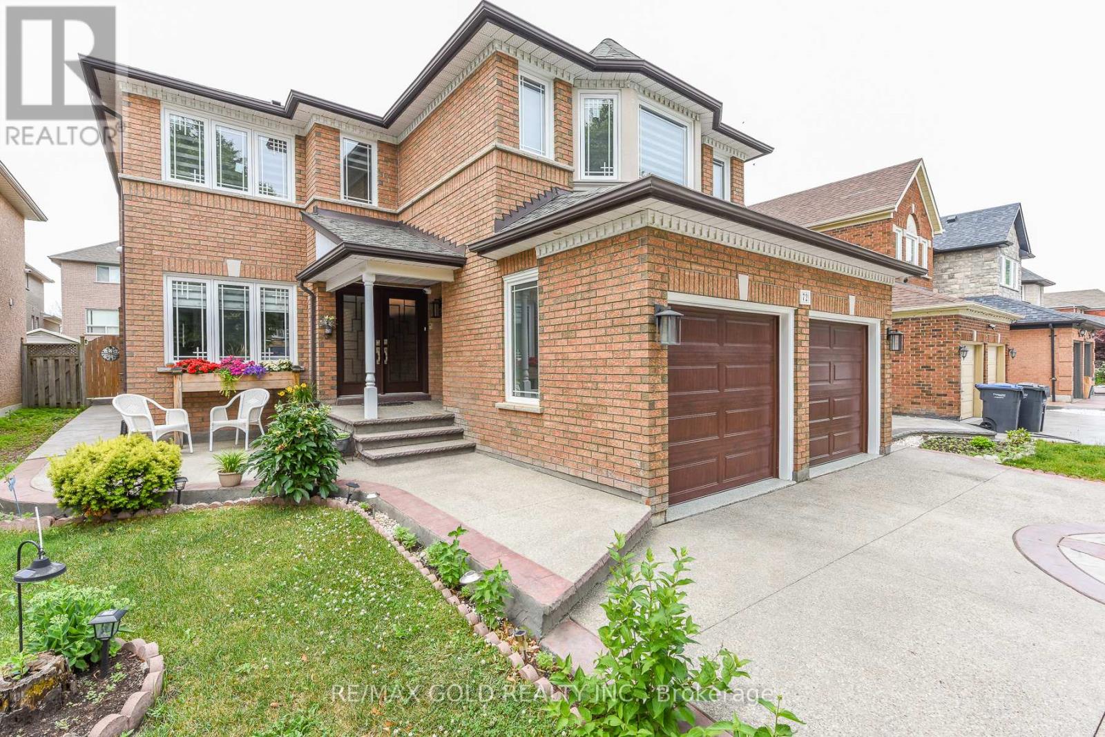 72 Rainforest Drive, Brampton, Ontario  L6R 1B1 - Photo 5 - W13676220