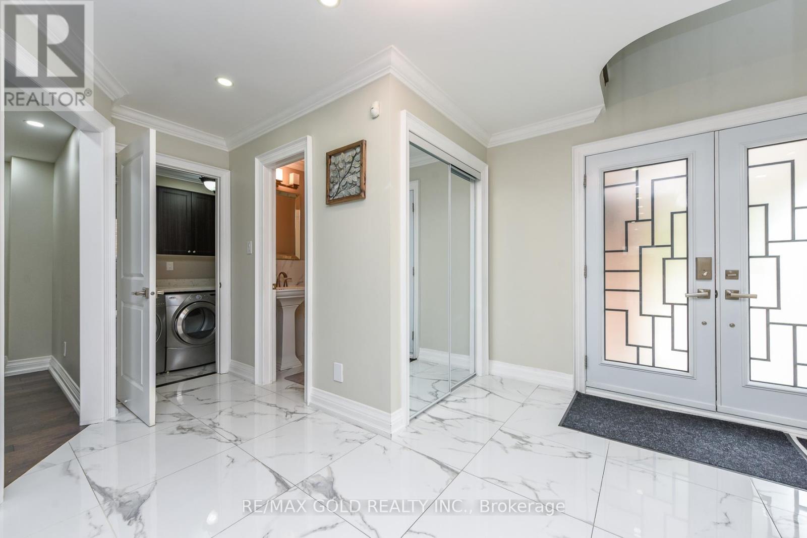 72 Rainforest Drive, Brampton, Ontario  L6R 1B1 - Photo 6 - W13676220