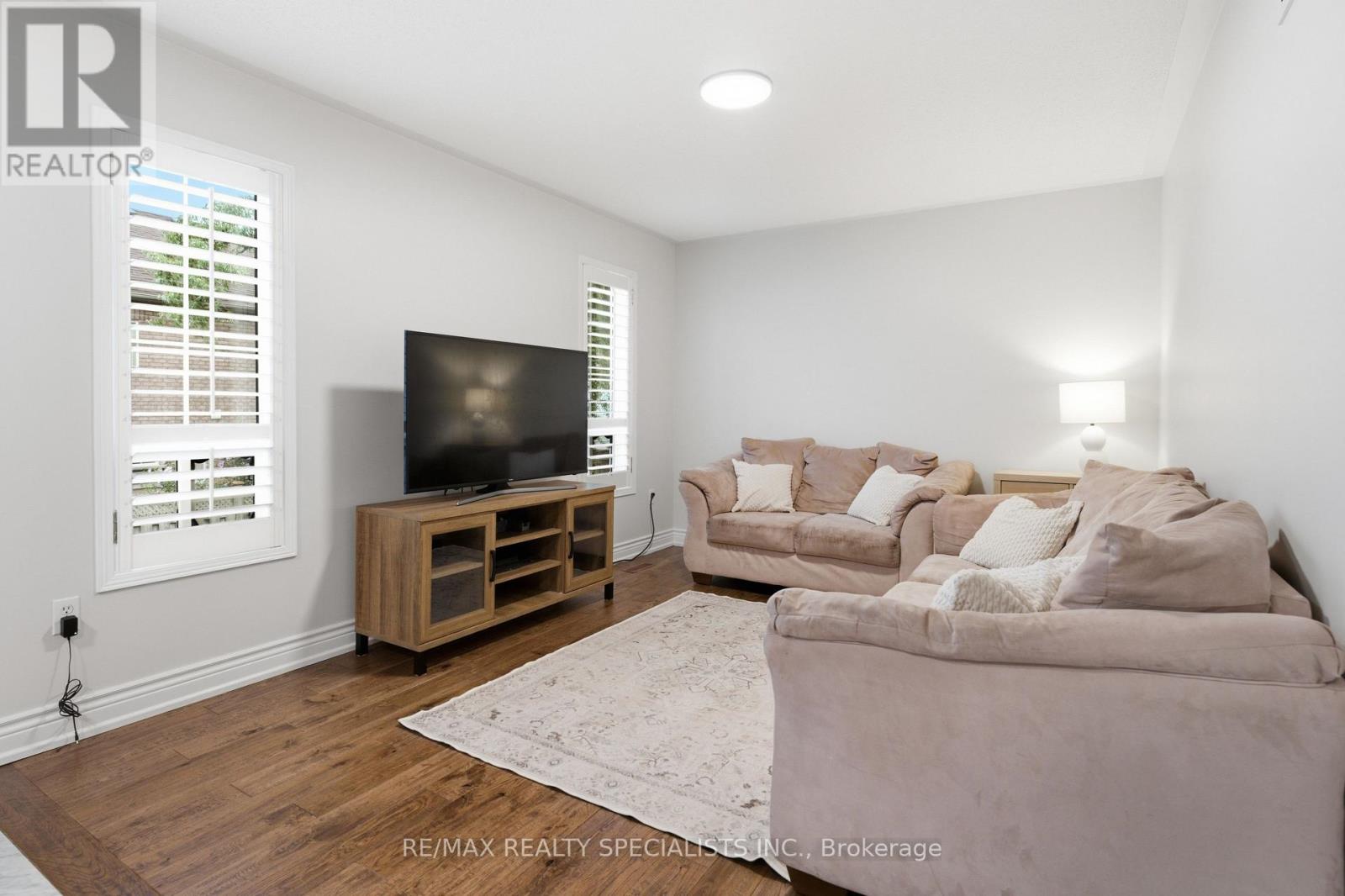 192 Van Scott Drive, Brampton, Ontario  L7A 1V8 - Photo 10 - W13676246