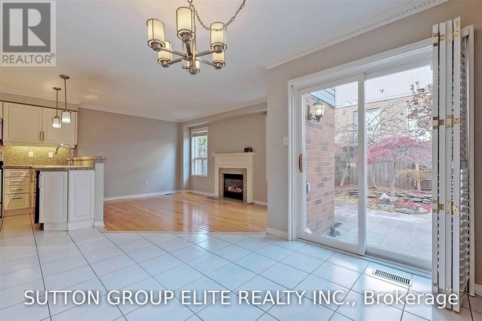 2485 Bankside Drive, Mississauga, Ontario  L5M 6E4 - Photo 11 - W13676262