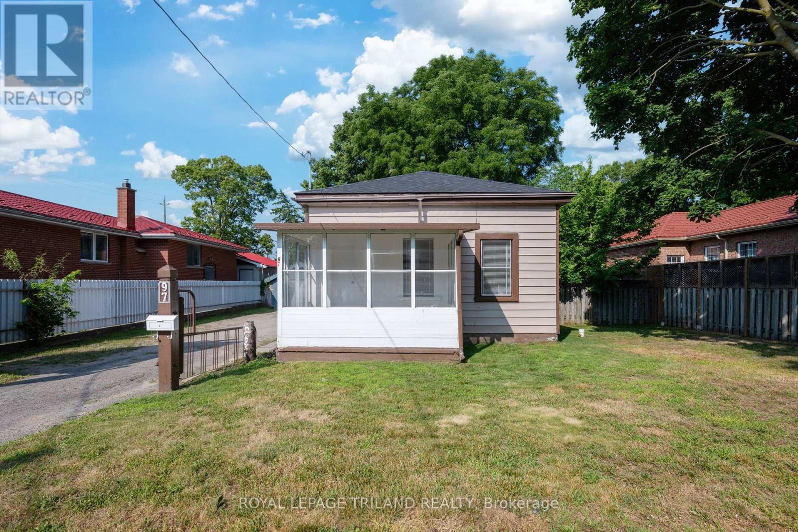 97 William Street, London East, Ontario  N6B 3B2 - Photo 2 - X13600154