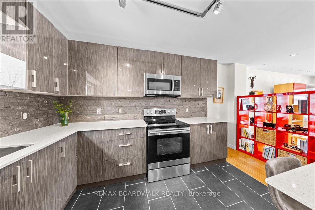 154 Duford Street, Ottawa, Ontario  K1L 6Z7 - Photo 7 - X13673724