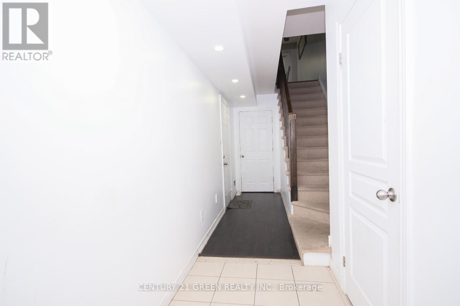 19 England Terrace, Hamilton, Ontario  L8J 2V7 - Photo 4 - X13676072