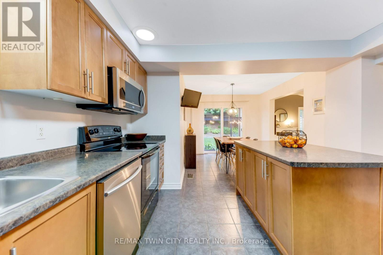 143 Riehm Street, Kitchener, Ontario  N2E 4L3 - Photo 11 - X13676082