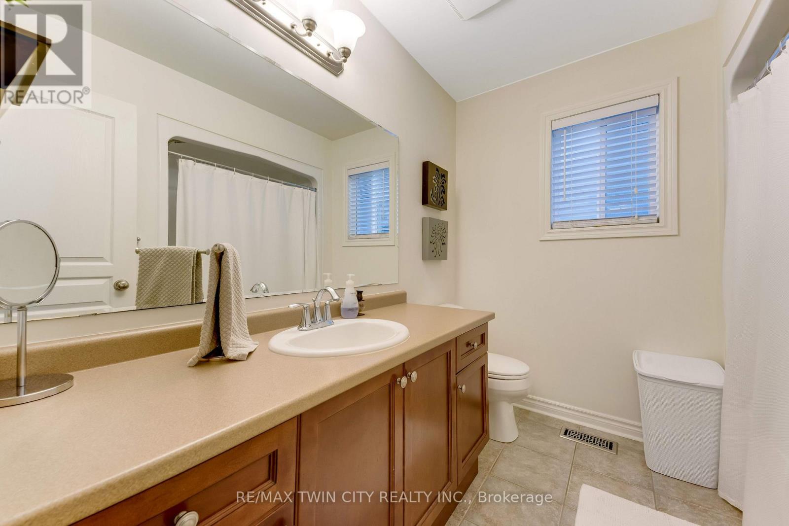 143 Riehm Street, Kitchener, Ontario  N2E 4L3 - Photo 26 - X13676082