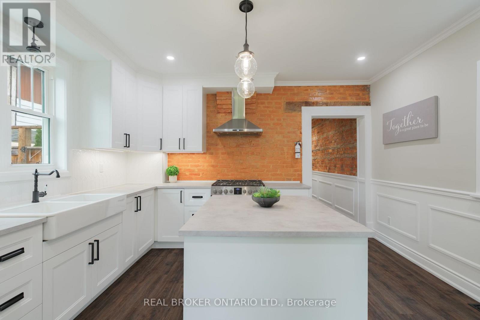 46 Murray Street E, Hamilton, Ontario  L8L 3E9 - Photo 3 - X13676118