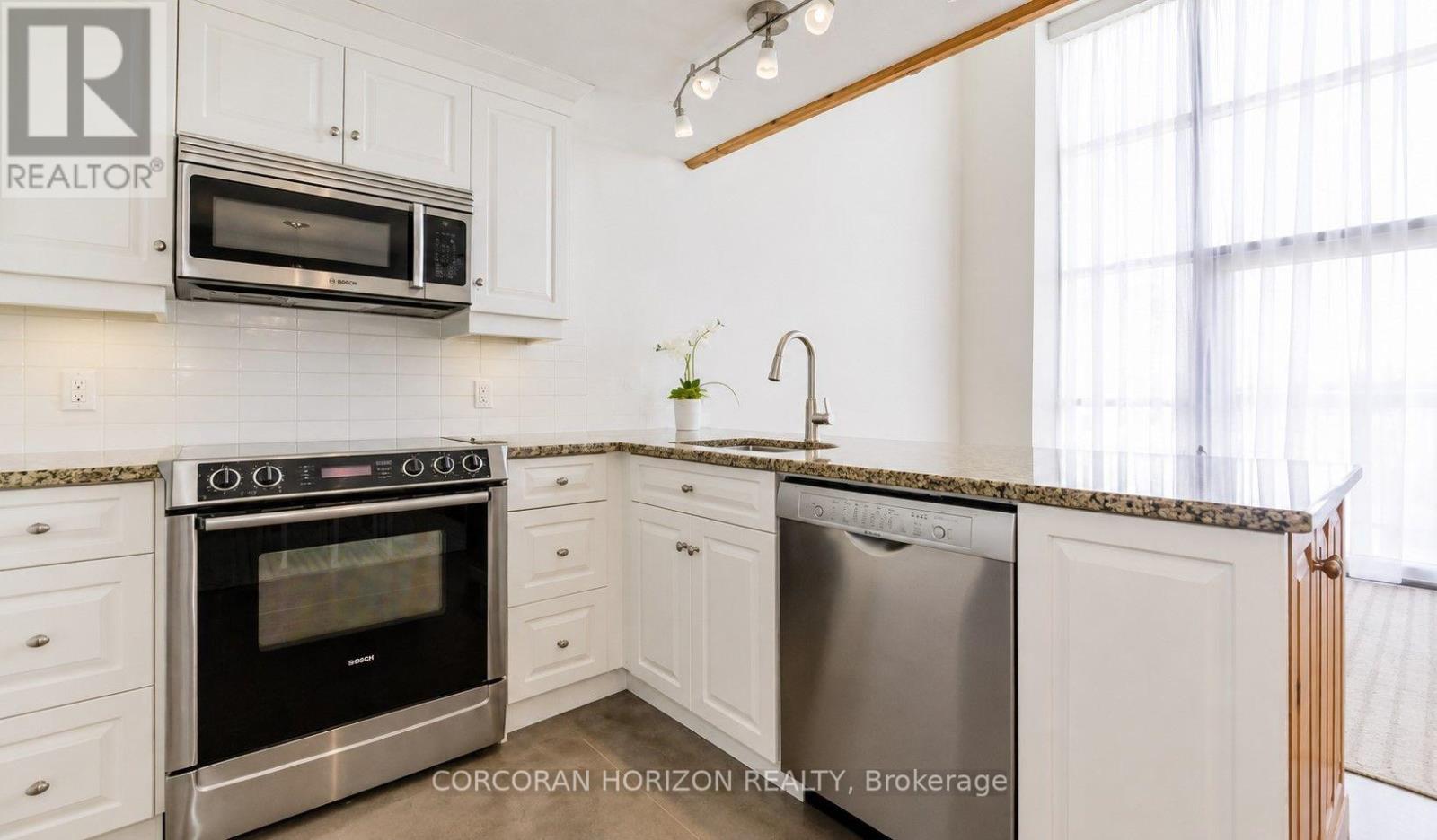 305 - 5 Father David Bauer Drive, Waterloo, Ontario  N2L 6M2 - Photo 10 - X13676186